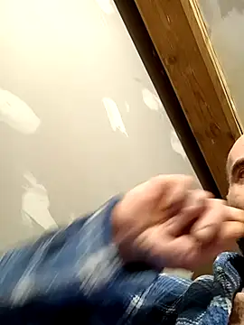 Snapshot of KissMeAss9387 chatting on October 2025 10:33:01 PM KissMeAss9387 online show from October 2025 10:33:01 PM