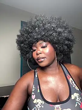 Snapshot of WomanNextdoor1 chatting on June 2026 11:35:02 AM WomanNextdoor1 online show from June 2026 11:35:02 AM