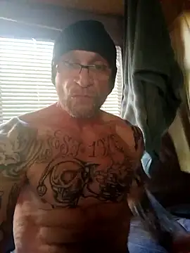 ShawnandDani7074 online show from December 2025 05:51:02 PM