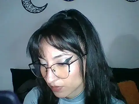 Snapshot of a_miss chatting on September 2025 05:57:01 PM a miss online show from September 2025 05:57:01 PM