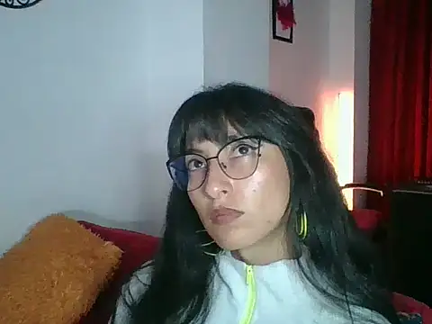 Snapshot of a_miss chatting on September 2025 10:35:01 PM a miss online show from September 2025 10:35:01 PM