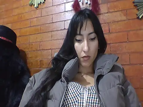 a miss online show from November 2025 08:42:02 PM