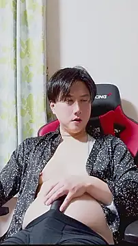 Snapshot of oyu_kun chatting on February 2026 01:05:02 PM oyu kun online show from February 2026 01:05:02 PM