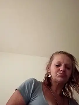 Snapshot of IrishGoddess69247 chatting on February 2026 09:40:01 AM IrishGoddess69247 online show from February 2026 09:40:01 AM