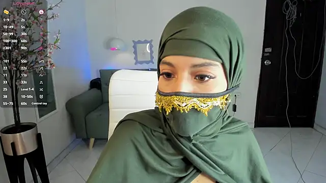 Snapshot of leila_whisper chatting on September 2025 06:18:02 PM leila whisper online show from September 2025 06:18:02 PM