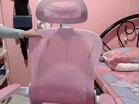 Snapshot of Wynxx chatting on October 2025 09:16:01 AM Wynxx online show from October 2025 09:16:01 AM