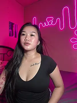 Snapshot of Wynxx chatting on June 2026 10:19:02 AM Wynxx online show from June 2026 10:19:02 AM