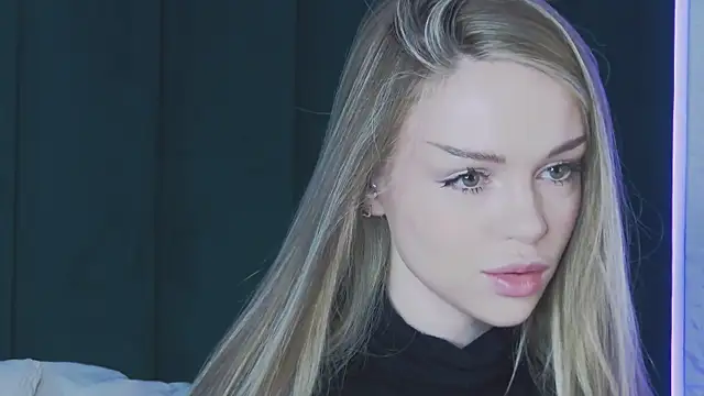 MarilynNova online show from April 2026 04:57:02 AM