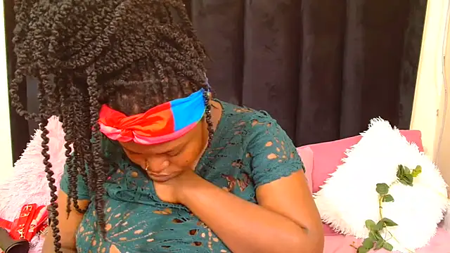 AmazingDarkDoll online show from September 2025 03:04:02 PM