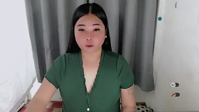 Snapshot of Yhana_Slut chatting on October 2025 04:47:02 PM Yhana Slut online show from October 2025 04:47:02 PM