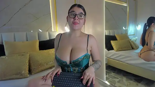 VioletaMaddox online show from January 2026 04:16:01 AM