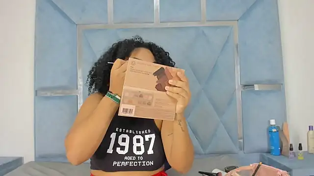 Snapshot of daizasm chatting on December 2025 12:32:01 PM daizasm online show from December 2025 12:32:01 PM