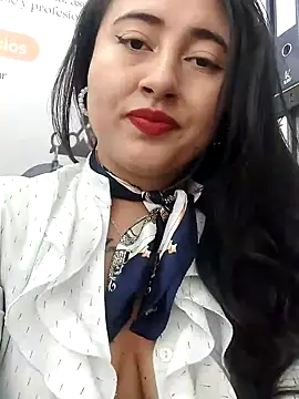 Snapshot of AMATISTA__16 chatting on May 2026 12:24:01 PM AMATISTA 16 online show from May 2026 12:24:01 PM