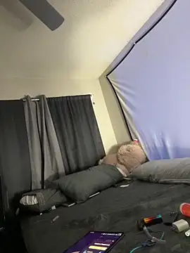 Triggerhappycj100 online show from February 2026 10:43:01 AM