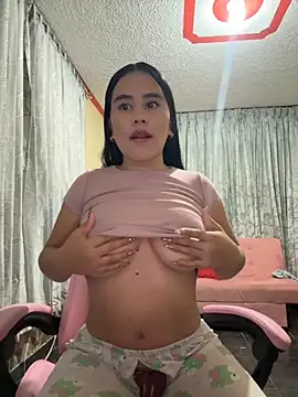 laure torres online show from October 2025 06:25:02 AM