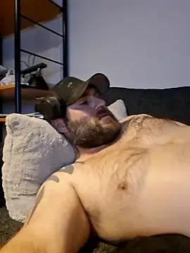 Snapshot of Bamse28 chatting on November 2025 04:14:02 AM Bamse28 online show from November 2025 04:14:02 AM