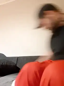 Snapshot of Bamse28 chatting on December 2025 04:25:02 PM Bamse28 online show from December 2025 04:25:02 PM