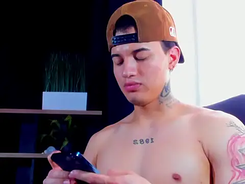 Snapshot of rocoo_santos chatting on April 2026 07:16:01 PM rocoo santos online show from April 2026 07:16:01 PM