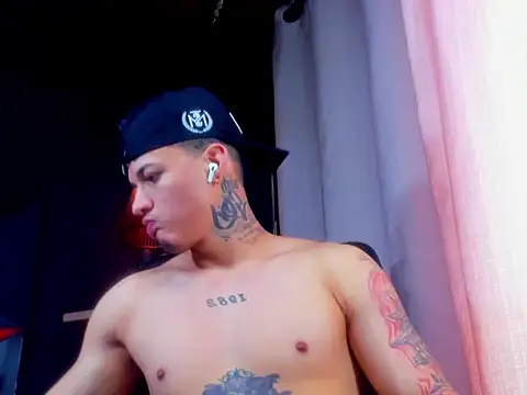 Snapshot of rocoo_santos chatting on June 2026 05:48:01 PM rocoo santos online show from June 2026 05:48:01 PM