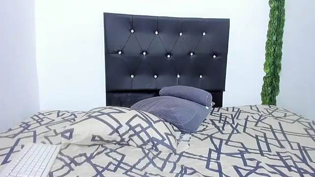 michellnasty online show from October 2025 07:15:01 AM