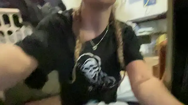 sweetceeme online show from October 2025 12:04:01 AM