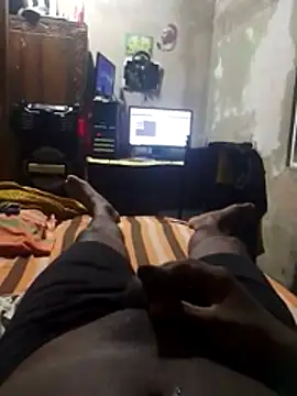Snapshot of Pogga666 chatting on November 2025 03:00:02 PM Pogga666 online show from November 2025 03:00:02 PM