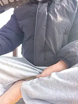 starvingo2002 online show from November 2025 04:16:01 AM