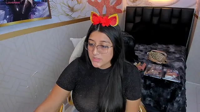 megann  up online show from December 2025 08:27:02 PM