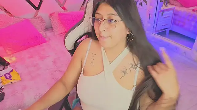 megann  up online show from April 2026 03:20:01 AM