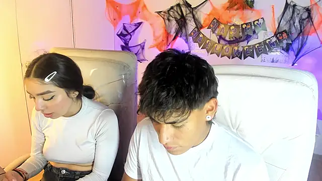 Yiing and yang online show from October 2025 09:17:02 PM