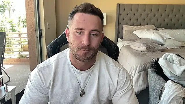 brettmycles28 online show from September 2025 07:59:01 PM