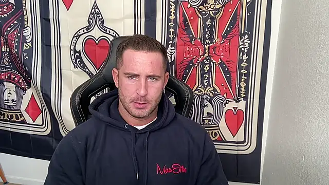 brettmycles28 online show from December 2025 06:06:01 PM