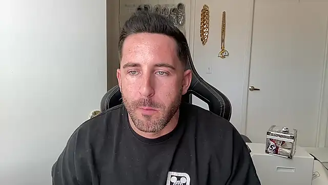 Snapshot of brettmycles28 chatting on July 2026 06:24:02 PM brettmycles28 online show from July 2026 06:24:02 PM