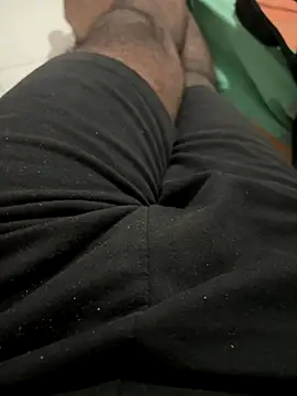 Snapshot of bigDick_000610 chatting on October 2025 06:17:01 PM bigDick 000610 online show from October 2025 06:17:01 PM