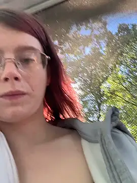 Snapshot of raen001 chatting on September 2025 07:52:02 AM raen001 online show from September 2025 07:52:02 AM