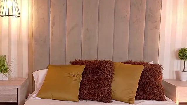 Snapshot of VioletBlaze chatting on September 2025 02:02:01 AM VioletBlaze online show from September 2025 02:02:01 AM