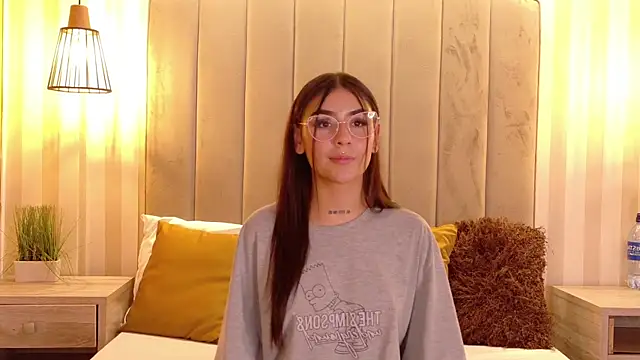 Snapshot of VioletBlaze chatting on September 2025 01:31:02 AM VioletBlaze online show from September 2025 01:31:02 AM