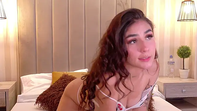 Snapshot of VioletBlaze chatting on September 2025 02:06:01 AM VioletBlaze online show from September 2025 02:06:01 AM