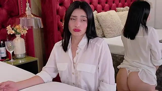 ZaraGold online show from November 2025 11:38:02 PM