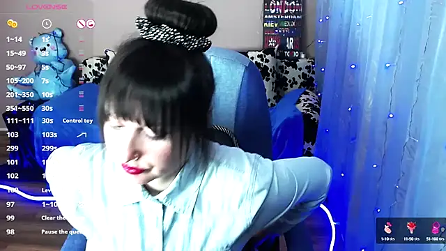 MilaRay online show from December 2024 03:28:02 PM