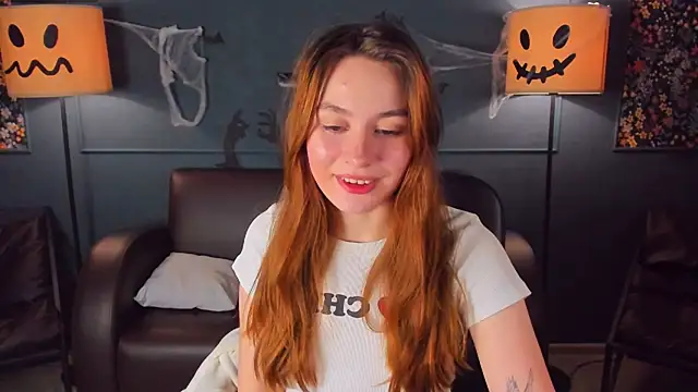 LanaAirlie online show from November 2025 02:57:02 AM