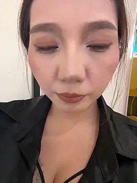 Snapshot of Dujuan-d chatting on October 2025 11:09:02 AM Dujuan-d online show from October 2025 11:09:02 AM