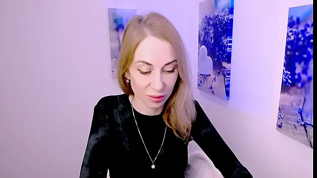 Snapshot of Create_your_own_sun chatting on January 2026 01:26:01 PM Create your own sun online show from January 2026 01:26:01 PM