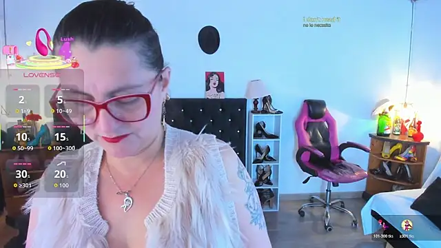 D Martii online show from November 2025 01:11:01 PM