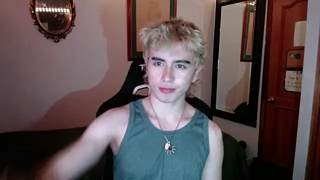 Snapshot of DanteObscuro chatting on November 2025 07:49:01 AM DanteObscuro online show from November 2025 07:49:01 AM