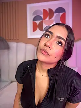 Snapshot of noa_moon chatting on January 2026 02:37:01 AM noa moon online show from January 2026 02:37:01 AM