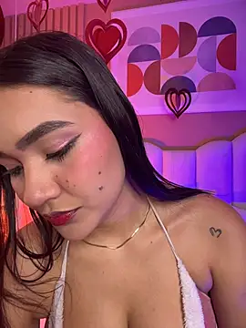 Snapshot of noa_moon chatting on February 2026 11:12:01 PM noa moon online show from February 2026 11:12:01 PM