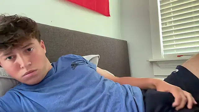 Snapshot of isiah_xx chatting on September 2025 03:45:01 PM isiah xx online show from September 2025 03:45:01 PM