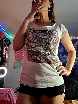 Snapshot of PeachyAriel chatting on March 2026 05:04:01 AM PeachyAriel online show from March 2026 05:04:01 AM