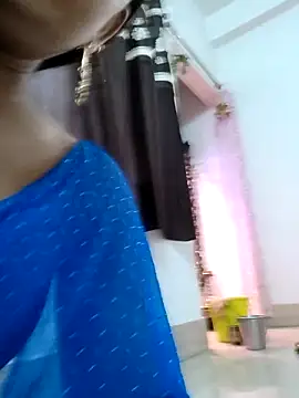 Sofia-ex online show from October 2025 07:50:02 AM